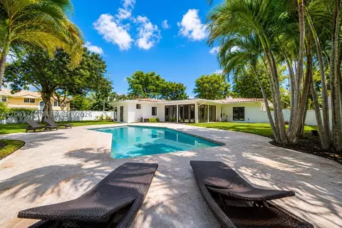 549 NE 12th Ave, Fort Lauderdale, FL 33301
