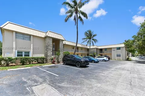 10789 N Military Trl #9, Palm Beach Gardens, FL 33410