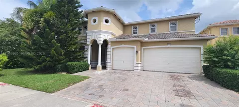 8765 SW 208th St, Cutler Bay, FL 33189