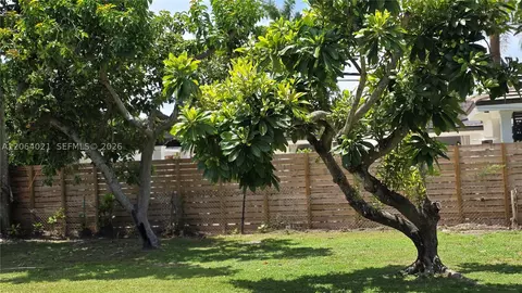 Exterior - Undisclosed, Miami, FL 33165 photo 4 of 9