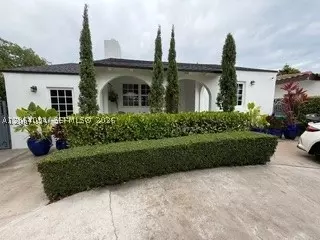 2451 SW 25th St, Miami, FL 33133