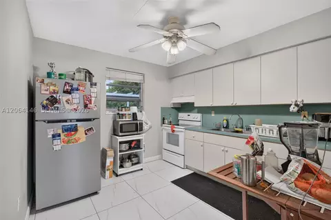Other - 210 E 10th St, Hialeah, FL 33010 photo 7 of 14