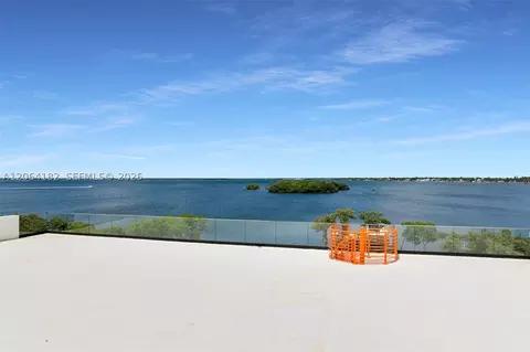 View/Area - 39 Mutiny Pl, Key Largo, FL 33037 photo 3 of 5