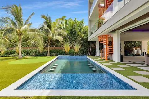 Exterior - 39 Mutiny Pl, Key Largo, FL 33037 photo 9 of 17