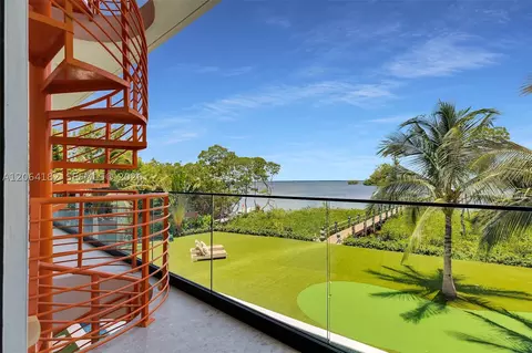 View/Area - 39 Mutiny Pl, Key Largo, FL 33037 photo 1 of 5