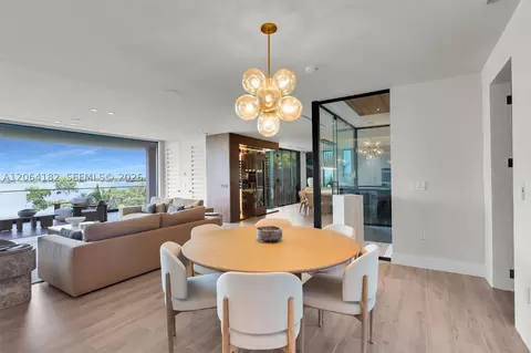 Dining - 39 Mutiny Pl, Key Largo, FL 33037 photo 1 of 8