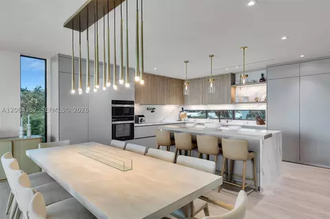 Dining - 39 Mutiny Pl, Key Largo, FL 33037 photo 5 of 8
