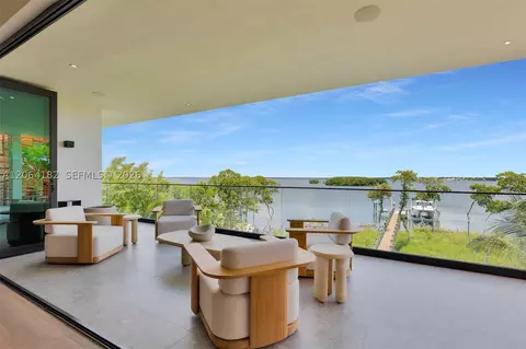Exterior - 39 Mutiny Pl, Key Largo, FL 33037 photo 8 of 17