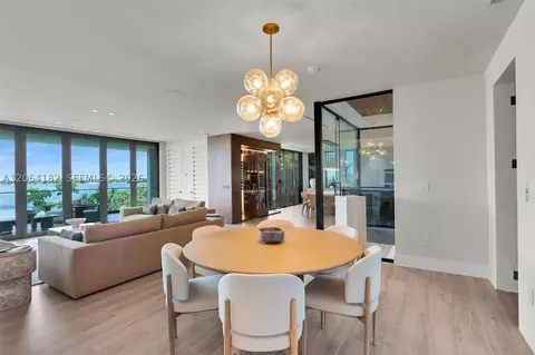Dining - 39 Mutiny Pl, Key Largo, FL 33037 photo 2 of 8