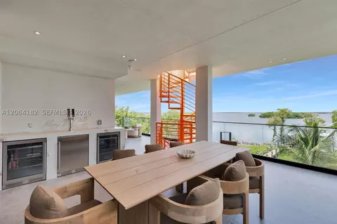 Dining - 39 Mutiny Pl, Key Largo, FL 33037 photo 7 of 8