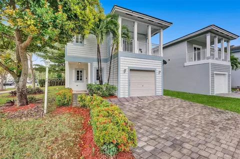 385 NE 31st Ave, Homestead, FL 33033