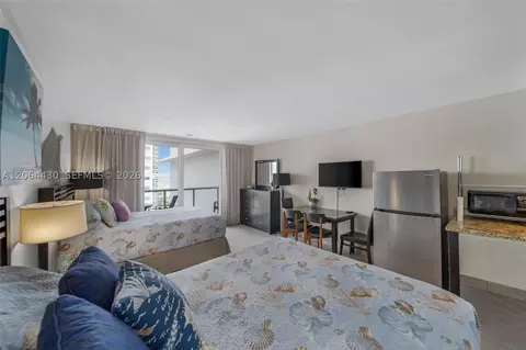 19201 N Collins Ave #1117, Sunny Isles Beach, FL 33160