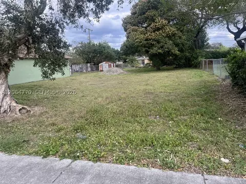 636 NW 12th Ave, Fort Lauderdale, FL 33311