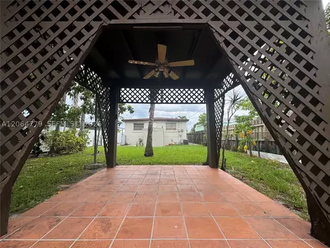 Exterior - 648 E 40th St, Hialeah, FL 33013 photo 7 of 11