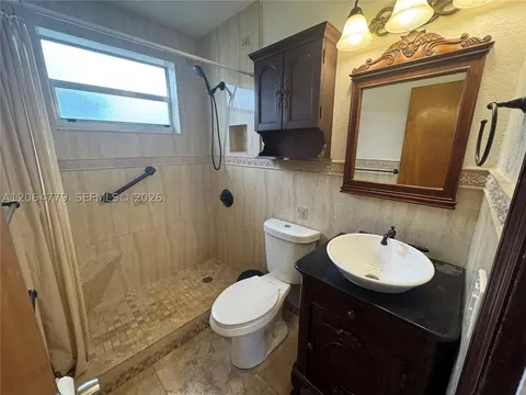 Bath - 648 E 40th St, Hialeah, FL 33013 photo 1 of 2
