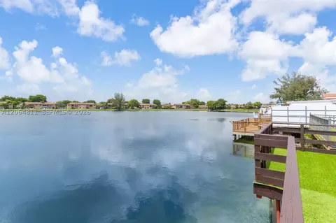 View/Area - 2523 W 65th St, Hialeah, FL 33016 photo 1 of 9