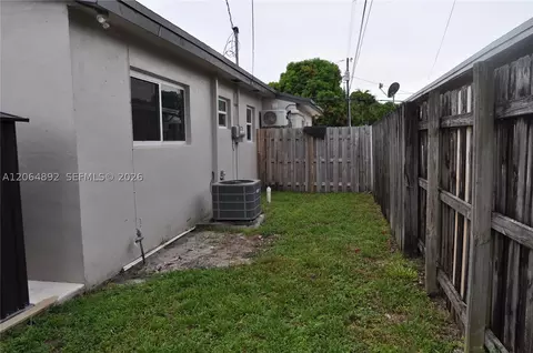 Exterior - 4035 E 2nd Ave, Hialeah, FL 33013 photo 1 of 7