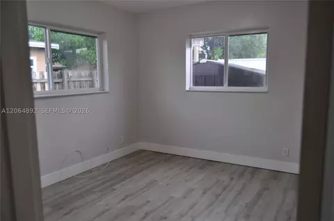 Bedroom - 4035 E 2nd Ave, Hialeah, FL 33013 photo 3 of 5