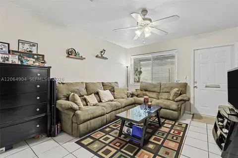 2516 Hayes St #10, Hollywood, FL 33020