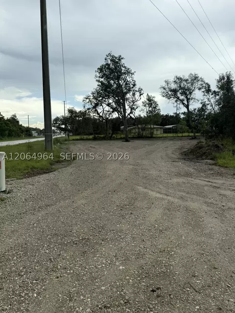 4732 Kenilworth Blvd, Sebring, FL 33870 photo 2