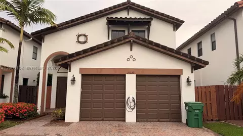 10229 NW 87th Ter, Doral, FL 33178