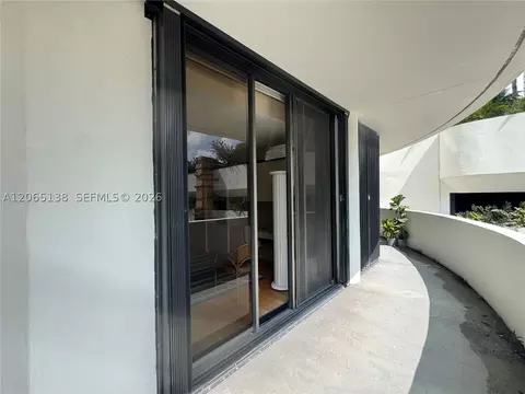 3000 Island Blvd #332, Aventura, FL 33160