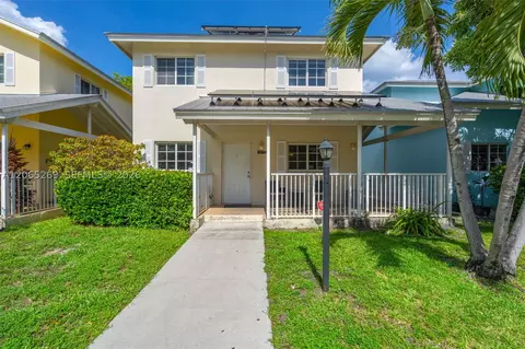 1975 NW 3rd Ct #39, Miami, FL 33136