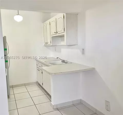 2145 Pierce St #421, Hollywood, FL 33020