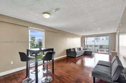 3716 NE 168th St #301, North Miami Beach, FL 33160
