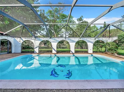 10251 NW 39th Ct, Coral Springs, FL 33065