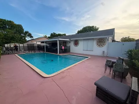 Exterior - 19631 NW 57th Pl, Hialeah, FL 33015 photo 3 of 11