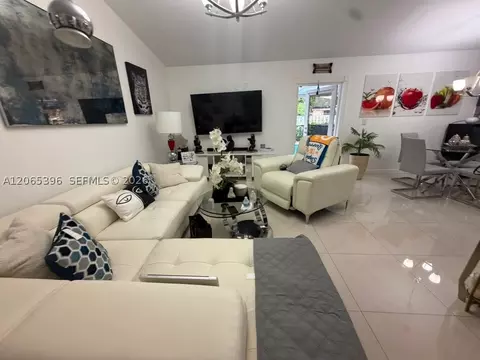 Living - 19631 NW 57th Pl, Hialeah, FL 33015 photo 2 of 2