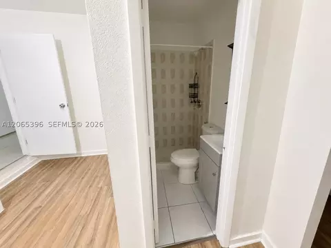Bath - 19631 NW 57th Pl, Hialeah, FL 33015 photo 1 of 1