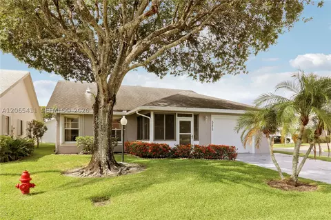 5275 Tiffany Anne Cir, West Palm Beach, FL 33417