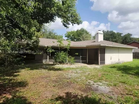 4514 Hudson Ln, Tampa, FL 33618