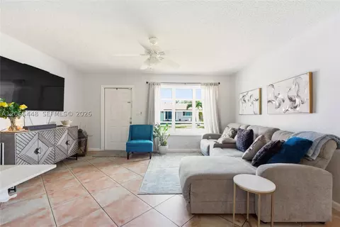 4916 NW 55th Ct, Tamarac, FL 33319
