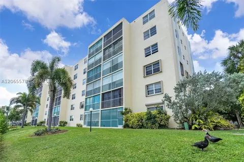 Other - 141 SE 3rd Ave #101, Dania Beach, FL 33004 photo 4 of 5