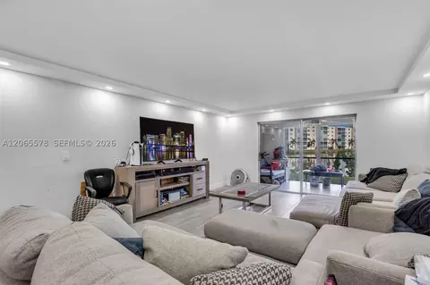 Other - 141 SE 3rd Ave #101, Dania Beach, FL 33004 photo 1 of 5