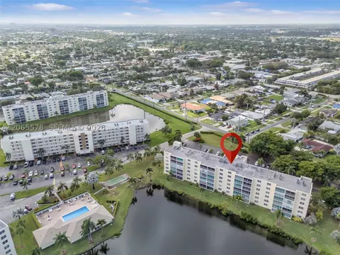 View/Area - 141 SE 3rd Ave #101, Dania Beach, FL 33004 photo 6 of 11