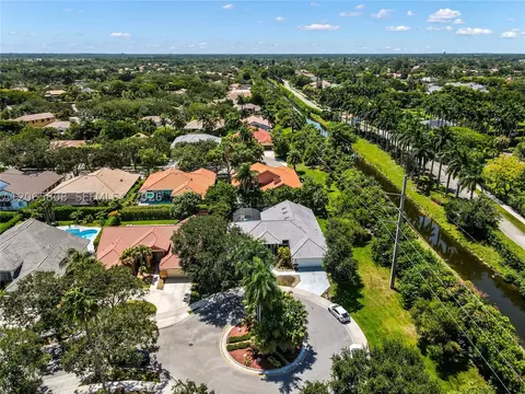 1097 Smoke Tree Ct, Weston, FL 33326