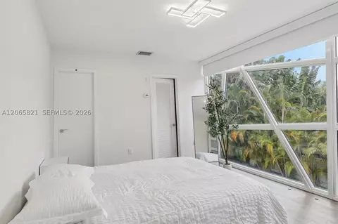 Bedroom - 16581 NW 84th Ave, Miami Lakes, FL 33016 photo 6 of 6