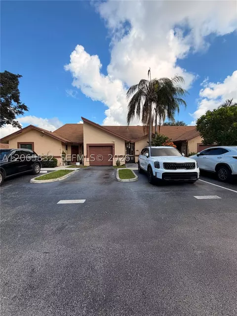 11083 NW 38th Pl, Sunrise, FL 33351