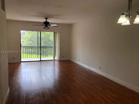 3119 Oakland Shores Dr #C207, Oakland Park, FL 33309