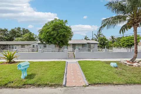 3398 NW 212th St, Miami Gardens, FL 33056