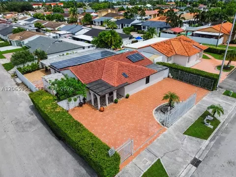 View/Area - 7961 W 6th Ave, Hialeah, FL 33014 photo 3 of 6