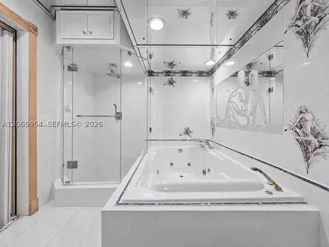 Bath - 7961 W 6th Ave, Hialeah, FL 33014 photo 1 of 4