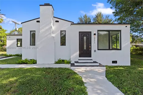1771 NW 48th St, Miami, FL 33142