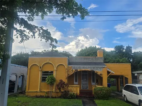 1368 NW 56th St, Miami, FL 33142
