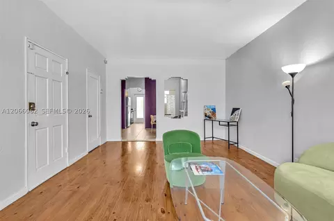 736 12th St #5, Miami Beach, FL 33139