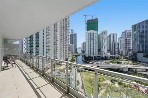 90 SW 3rd St #1801, Miami, FL 33130